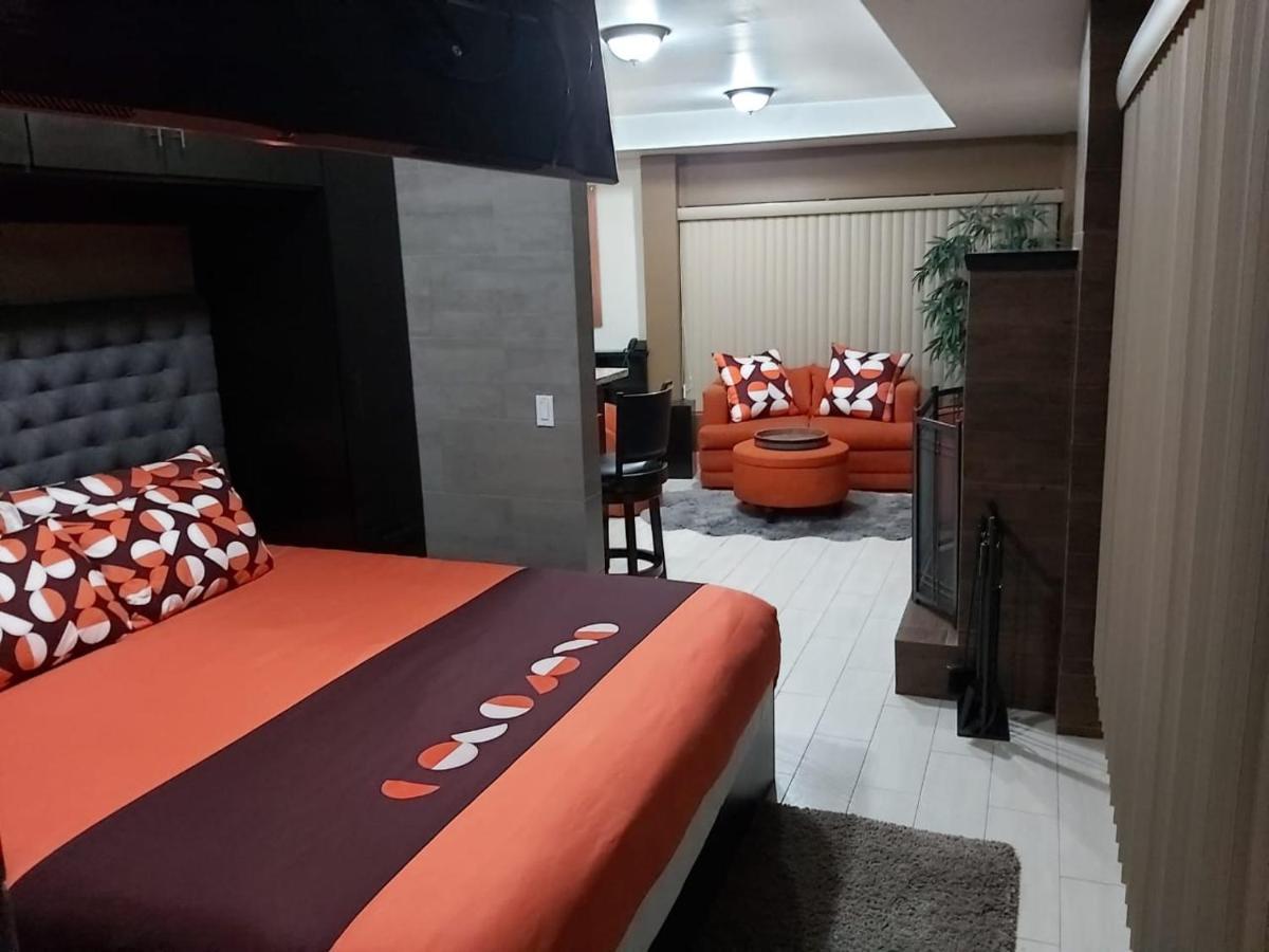 Hoteles CC Tijuana Buitenkant foto