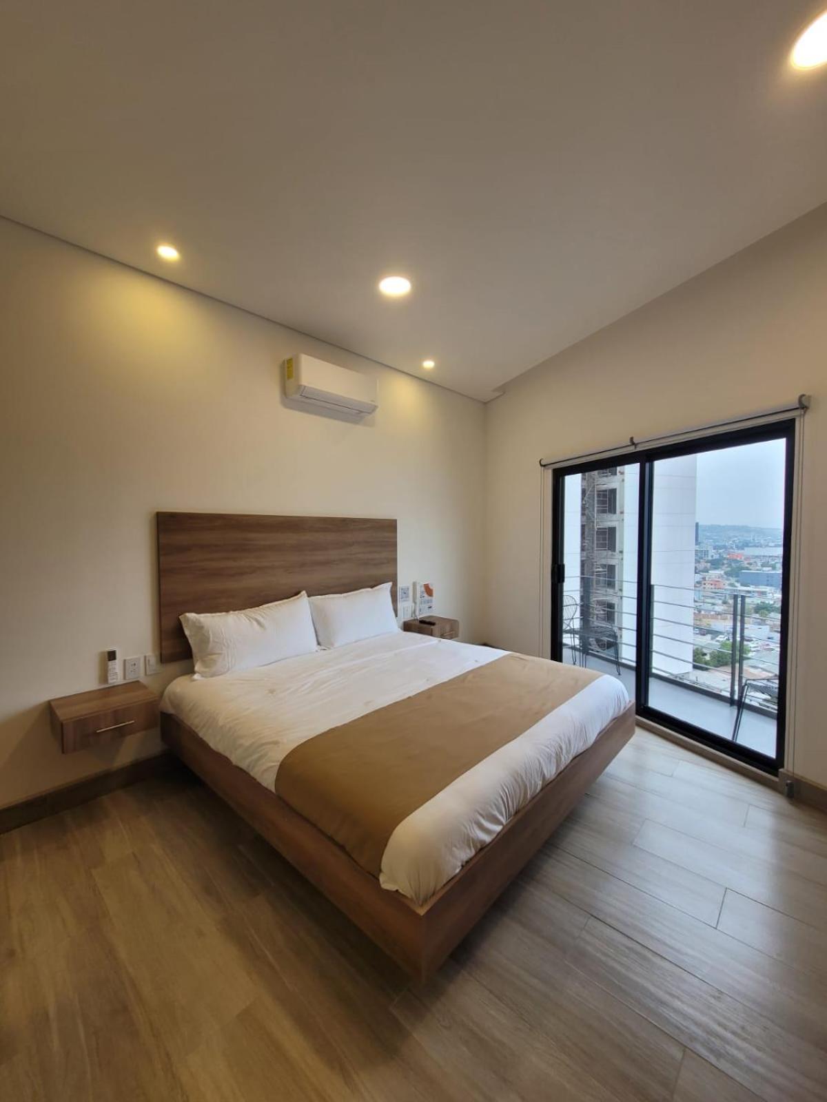 Hoteles CC Tijuana Buitenkant foto